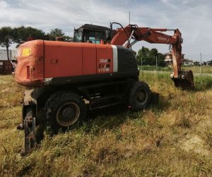 PANCAR srl - Escavatore gommato Hitachi ZW 170